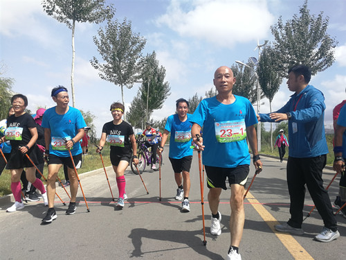 2019年全國(guó)老年人持杖健走交流活動(dòng)開幕！周口市10名愛好者參賽